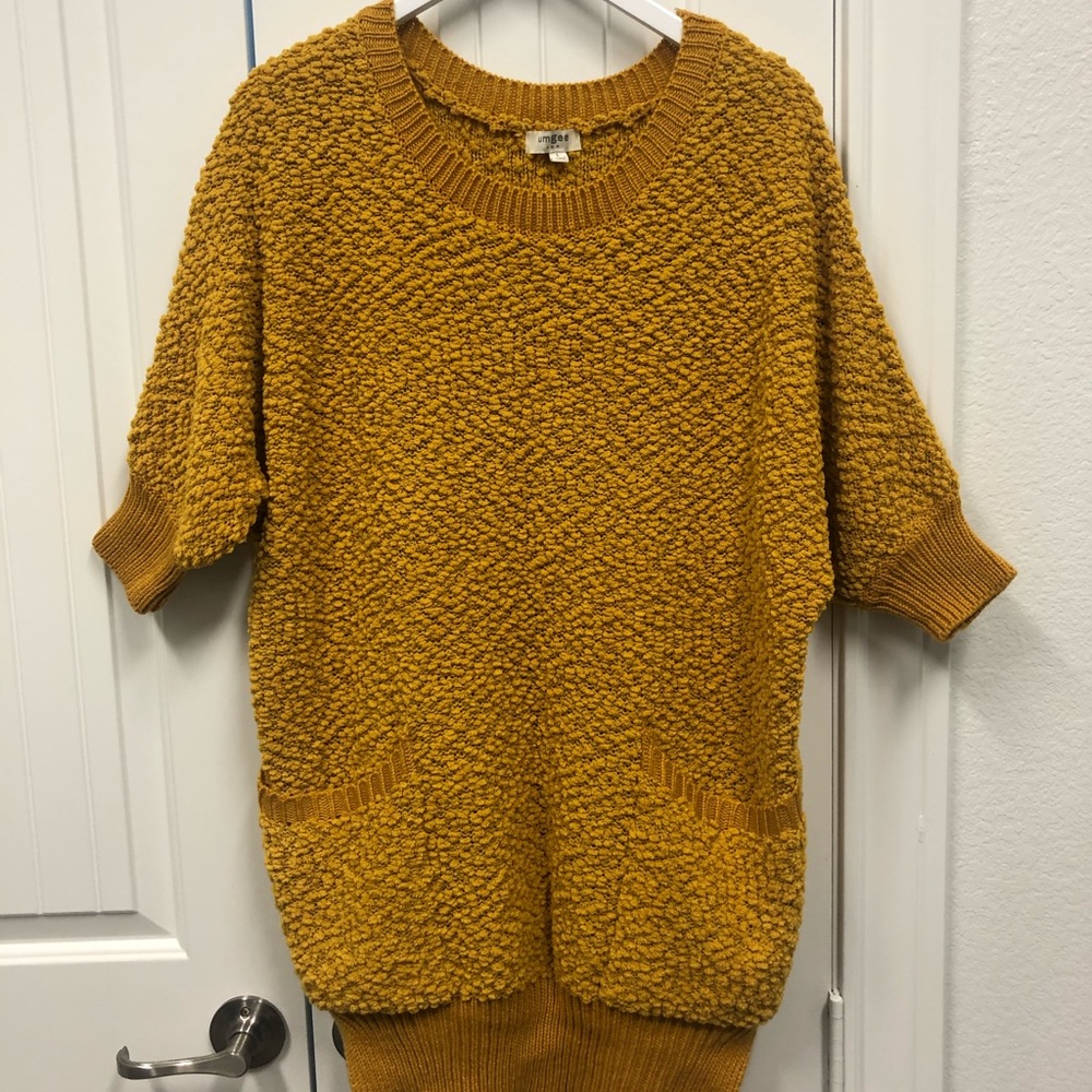 Umgee Sherpa-style  Mustard Sweater - Sz. L